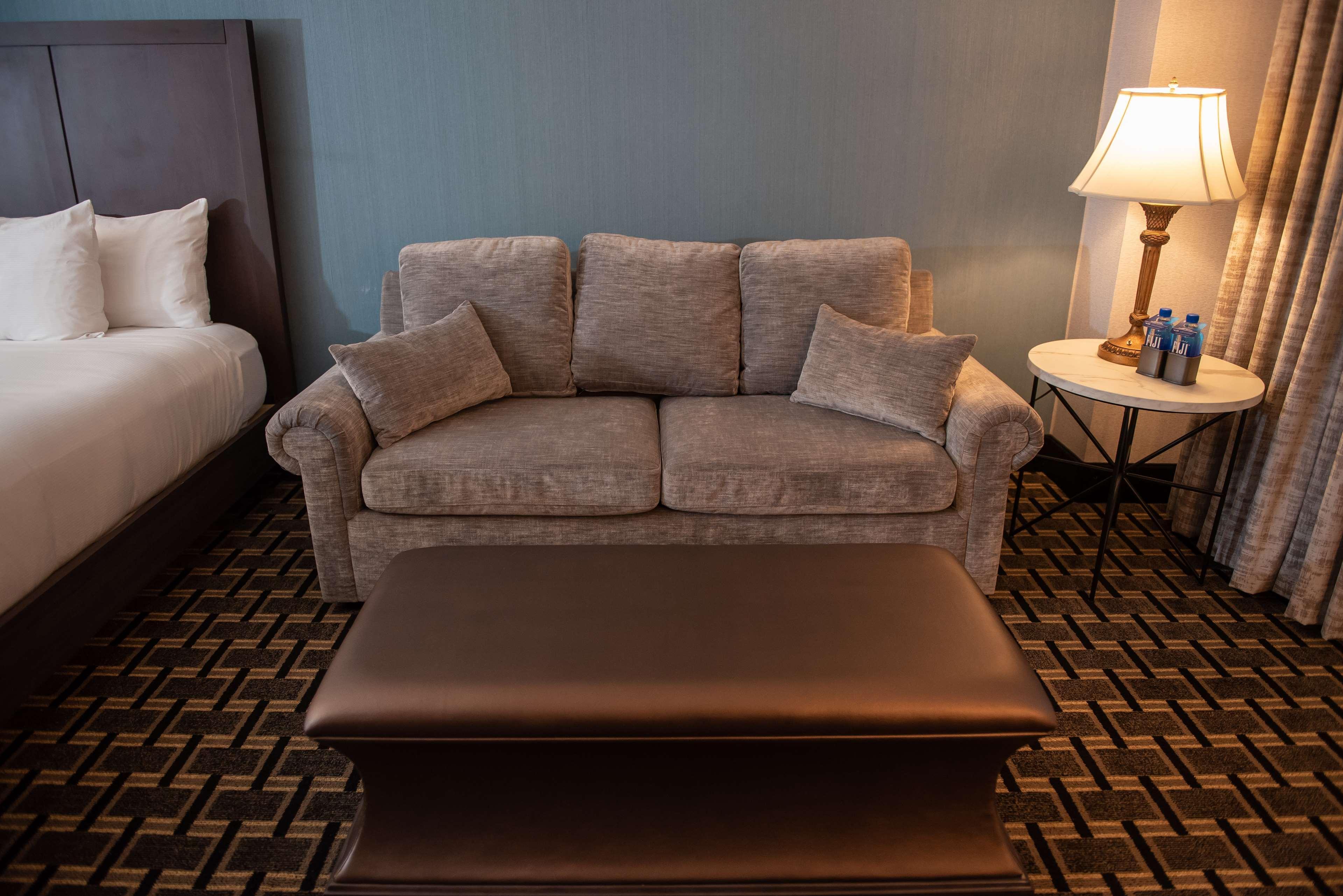 Inn At The Colonnade Baltimore - A Doubletree By Hilton Hotel Екстериор снимка