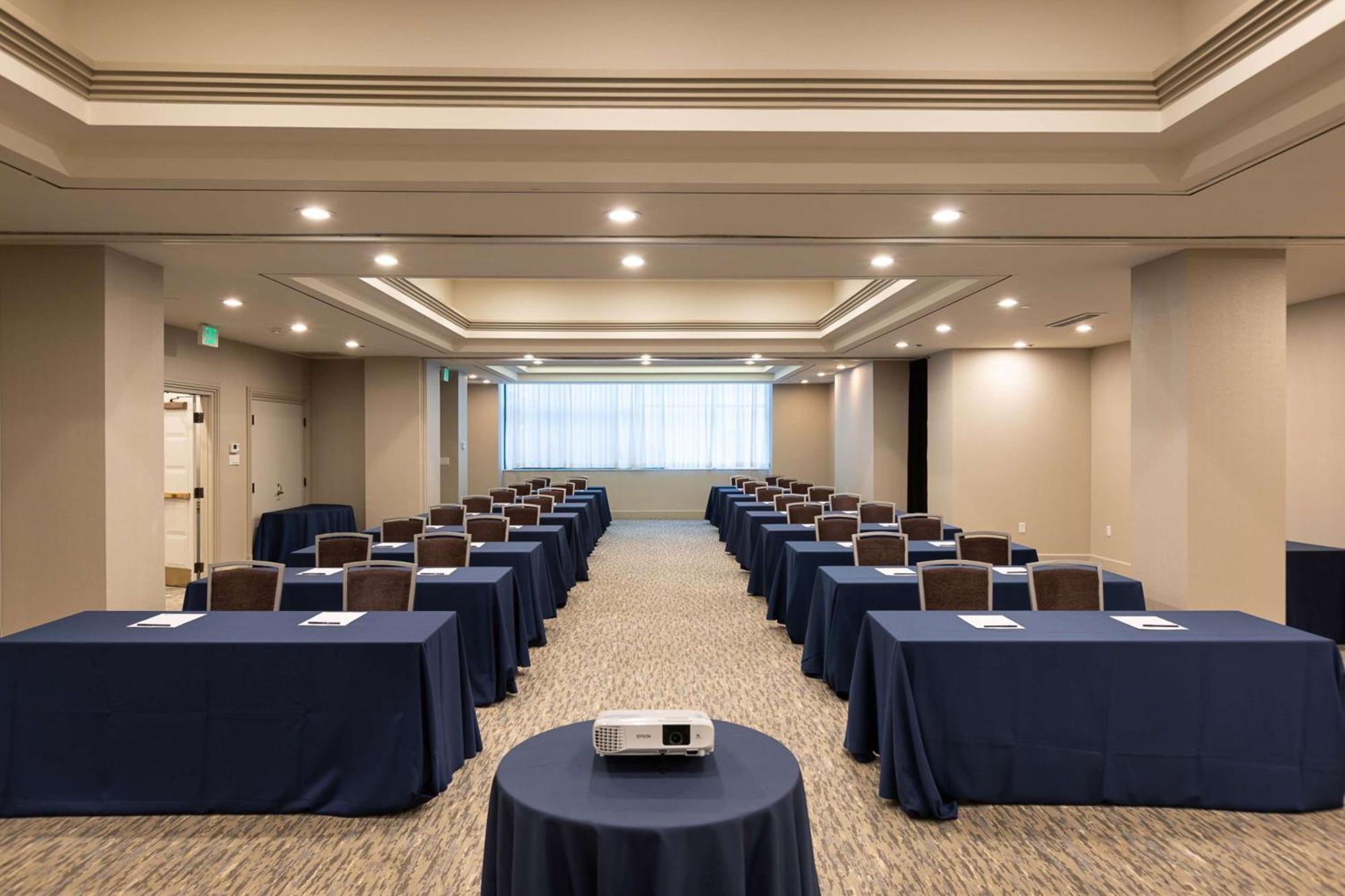Inn At The Colonnade Baltimore - A Doubletree By Hilton Hotel Екстериор снимка