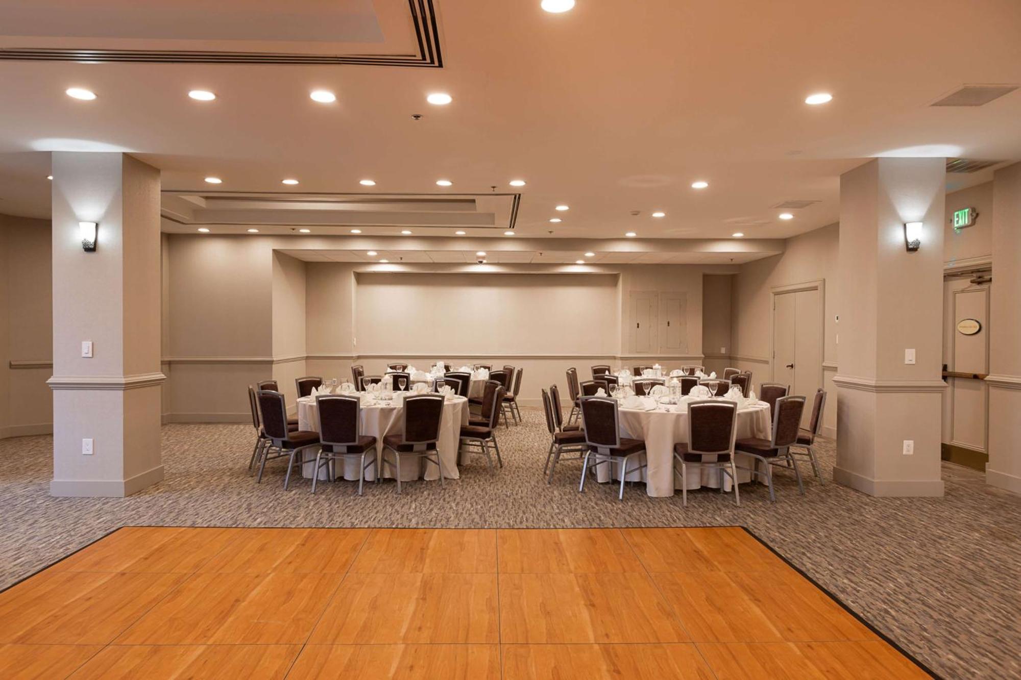 Inn At The Colonnade Baltimore - A Doubletree By Hilton Hotel Екстериор снимка