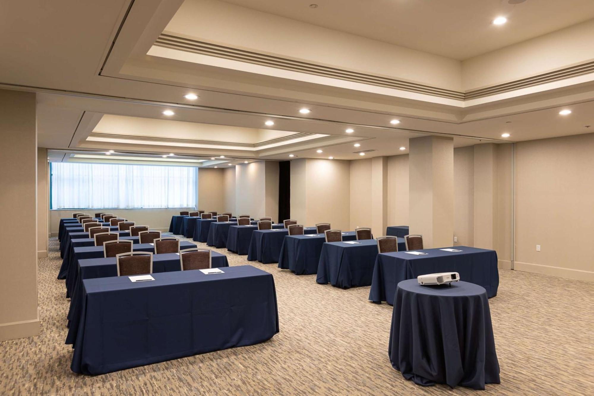 Inn At The Colonnade Baltimore - A Doubletree By Hilton Hotel Екстериор снимка