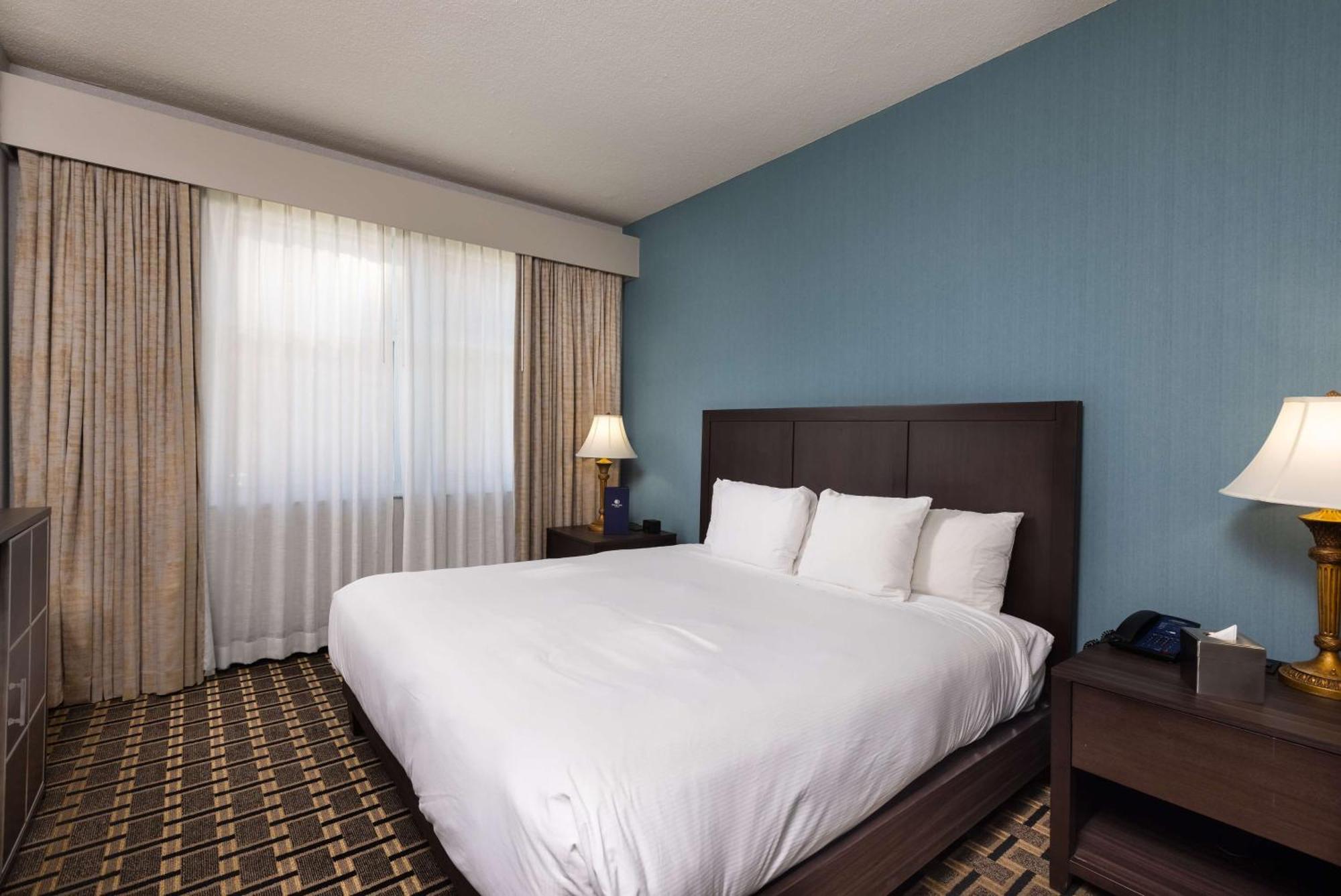 Inn At The Colonnade Baltimore - A Doubletree By Hilton Hotel Екстериор снимка